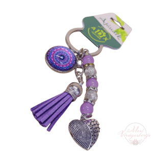 Kulcstartó – mandalával, charmmal és bojt díszítéssel