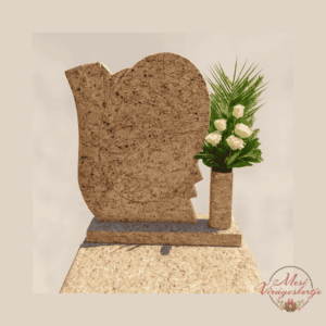 Fehér sírcsokor pálmalevéllel, egyoldalas elrendezésben, világos gránit síremléken.