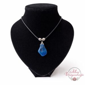 Ásvány medál nyaklánc fekete gumi láncon, bársony nyaktartón