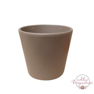 Kerámia kaspó tejeskávé színben, letisztult formával